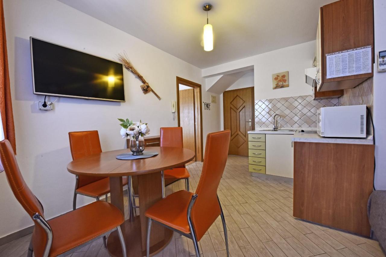 Tomic Apartments Пореч Екстер'єр фото