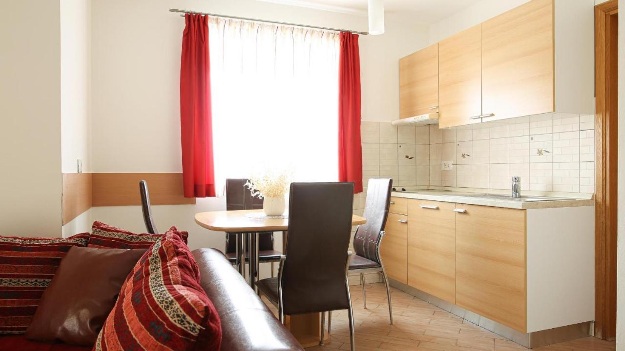 Tomic Apartments Пореч Екстер'єр фото
